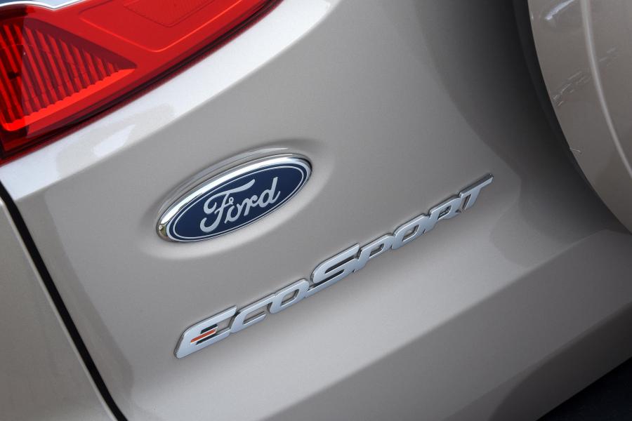 Логотип Ford EcoSport Titanium 2018 года  (ZA) (фото 37 из 40)